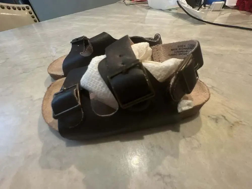 Old Navy Toddler Sandals - Brown Double Buckle Footbed Sandals